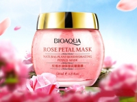 Ночная смягчающая маска для лица с лепестками роз BioAqua Rose Petal Mask